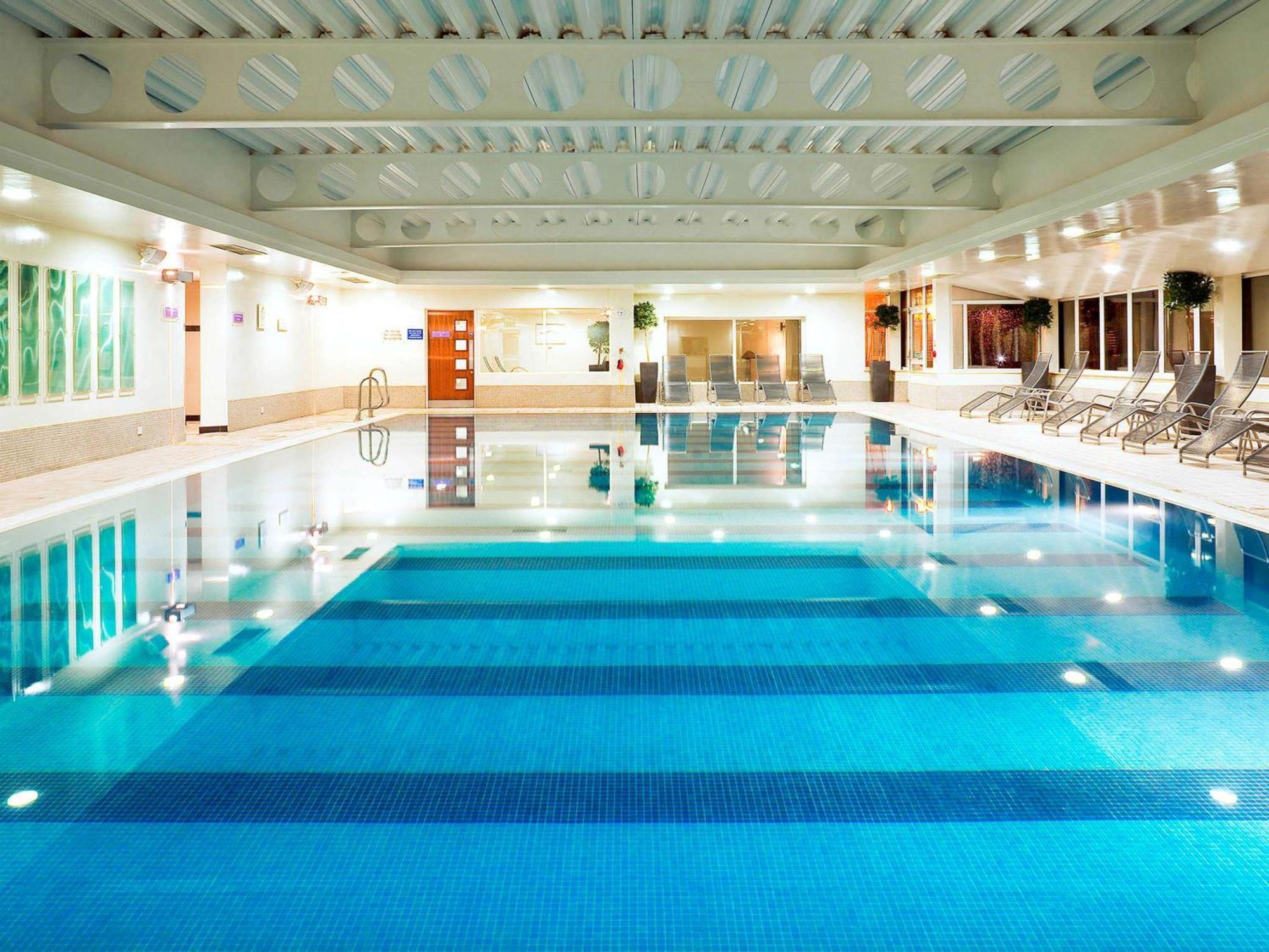 Mercure Manchester Norton Grange Hotel & Spa Rochdale Extérieur photo