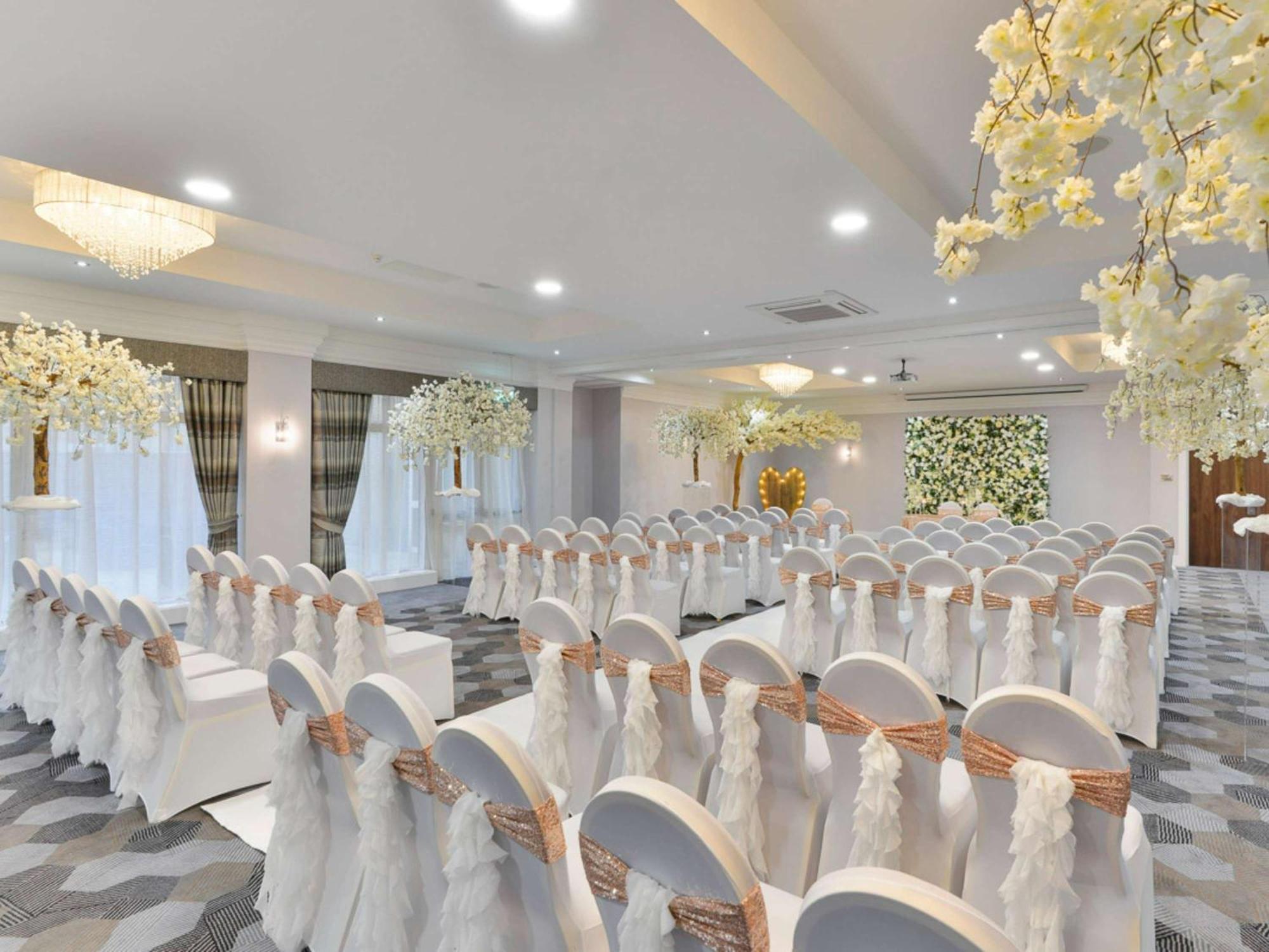 Mercure Manchester Norton Grange Hotel & Spa Rochdale Extérieur photo