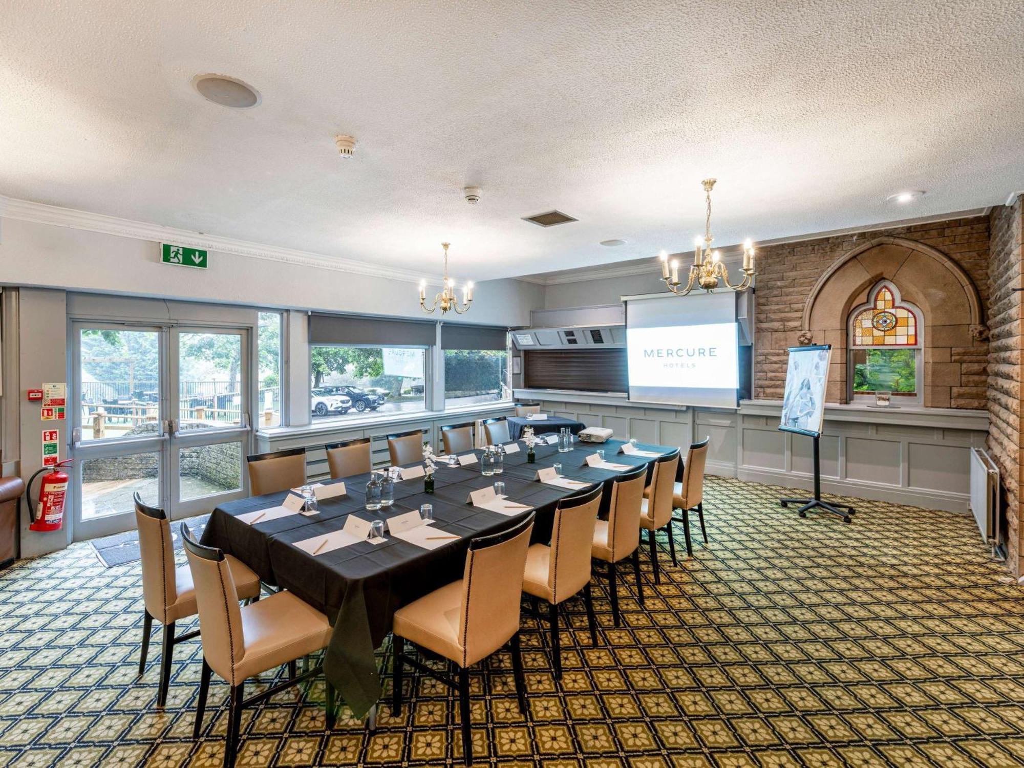 Mercure Manchester Norton Grange Hotel & Spa Rochdale Extérieur photo