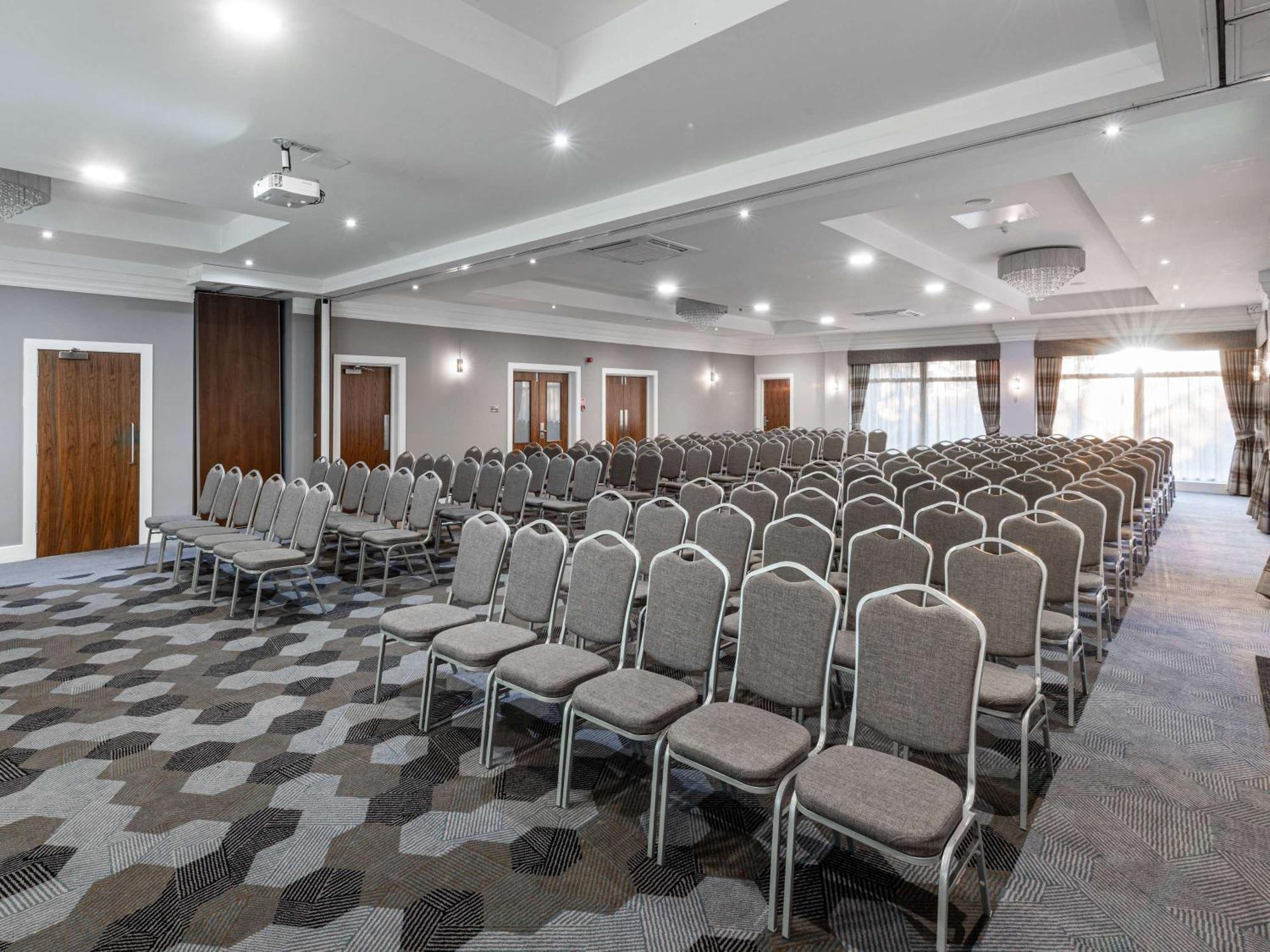 Mercure Manchester Norton Grange Hotel & Spa Rochdale Extérieur photo