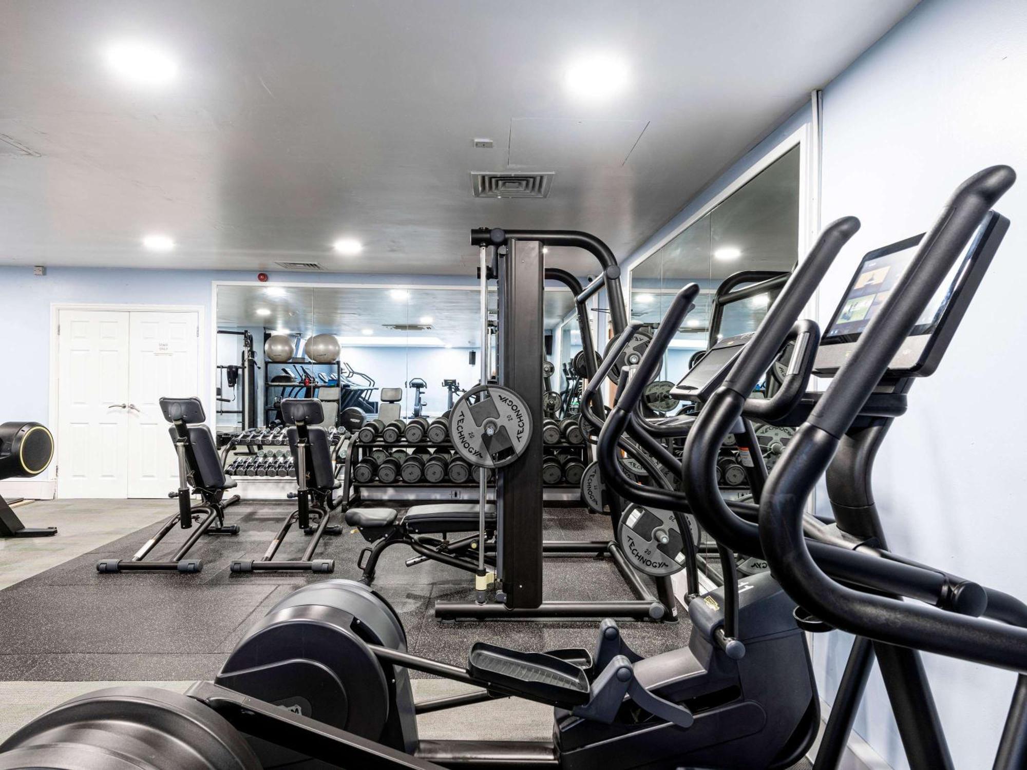 Mercure Manchester Norton Grange Hotel & Spa Rochdale Extérieur photo