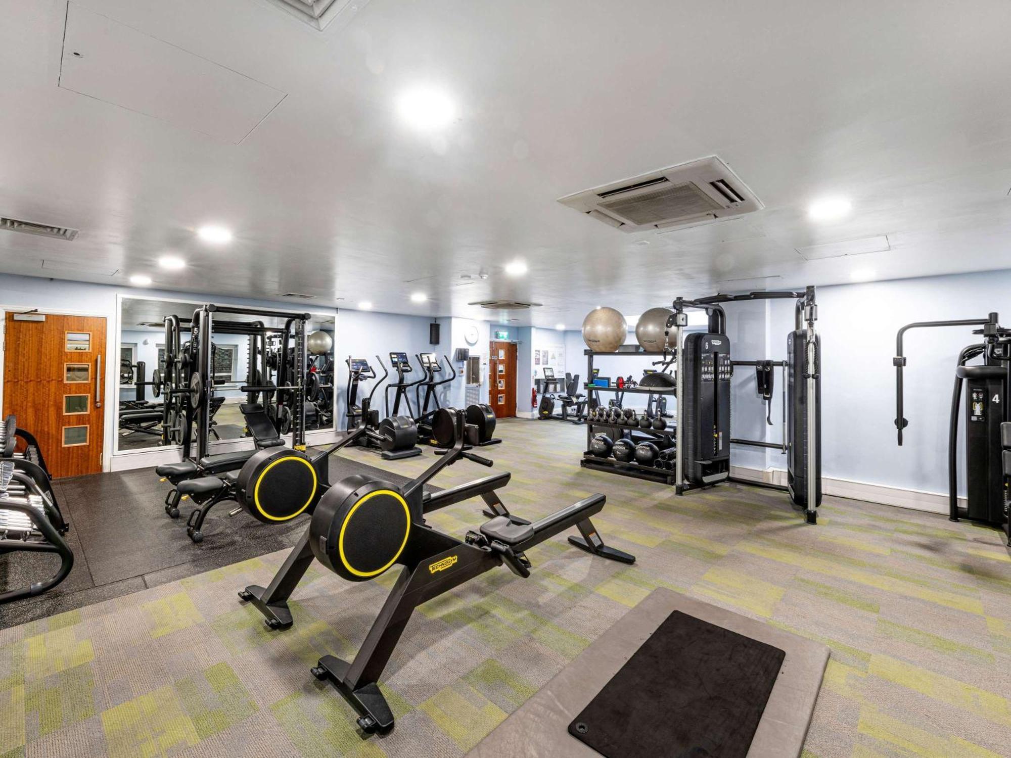 Mercure Manchester Norton Grange Hotel & Spa Rochdale Extérieur photo