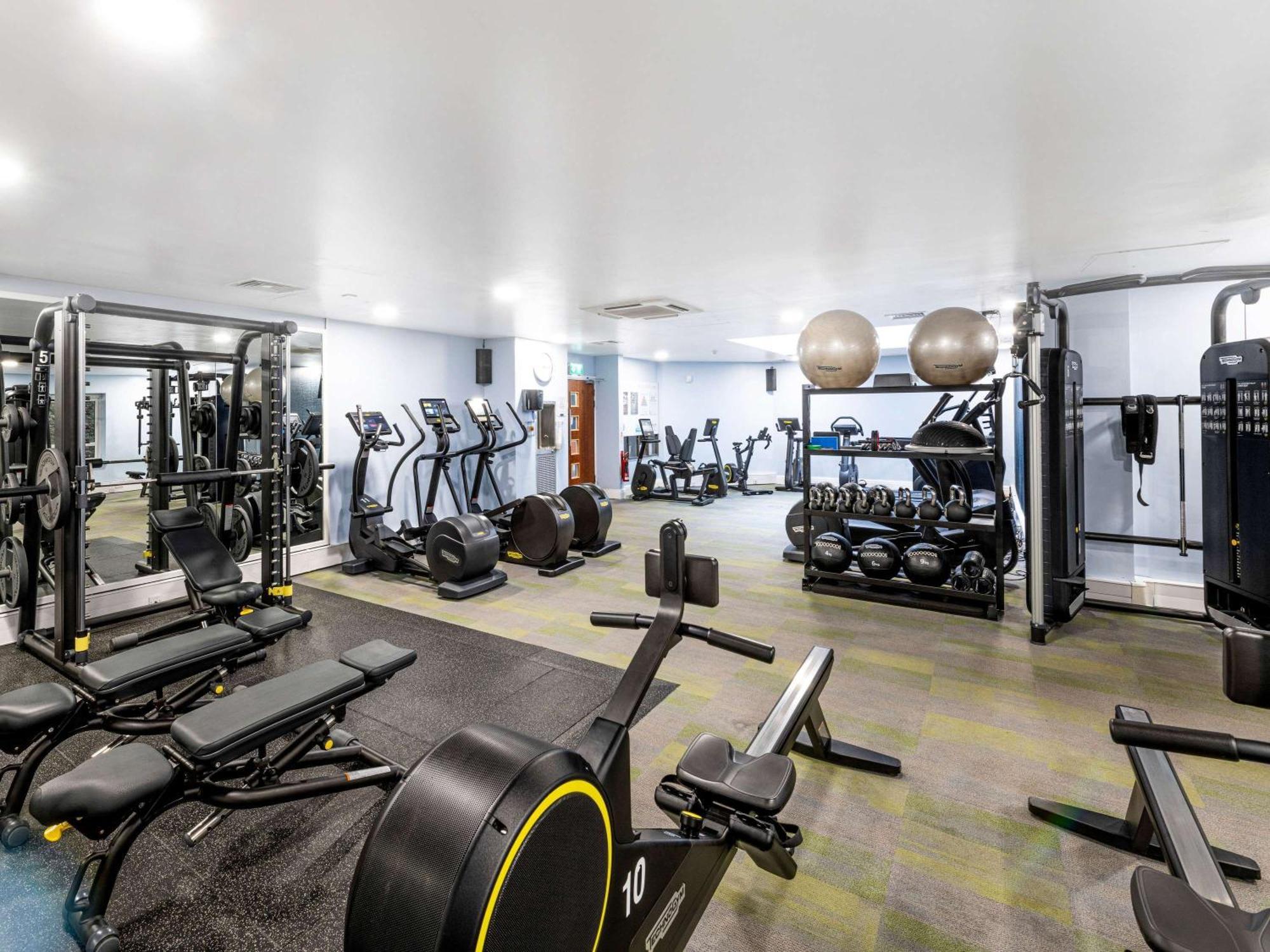 Mercure Manchester Norton Grange Hotel & Spa Rochdale Extérieur photo