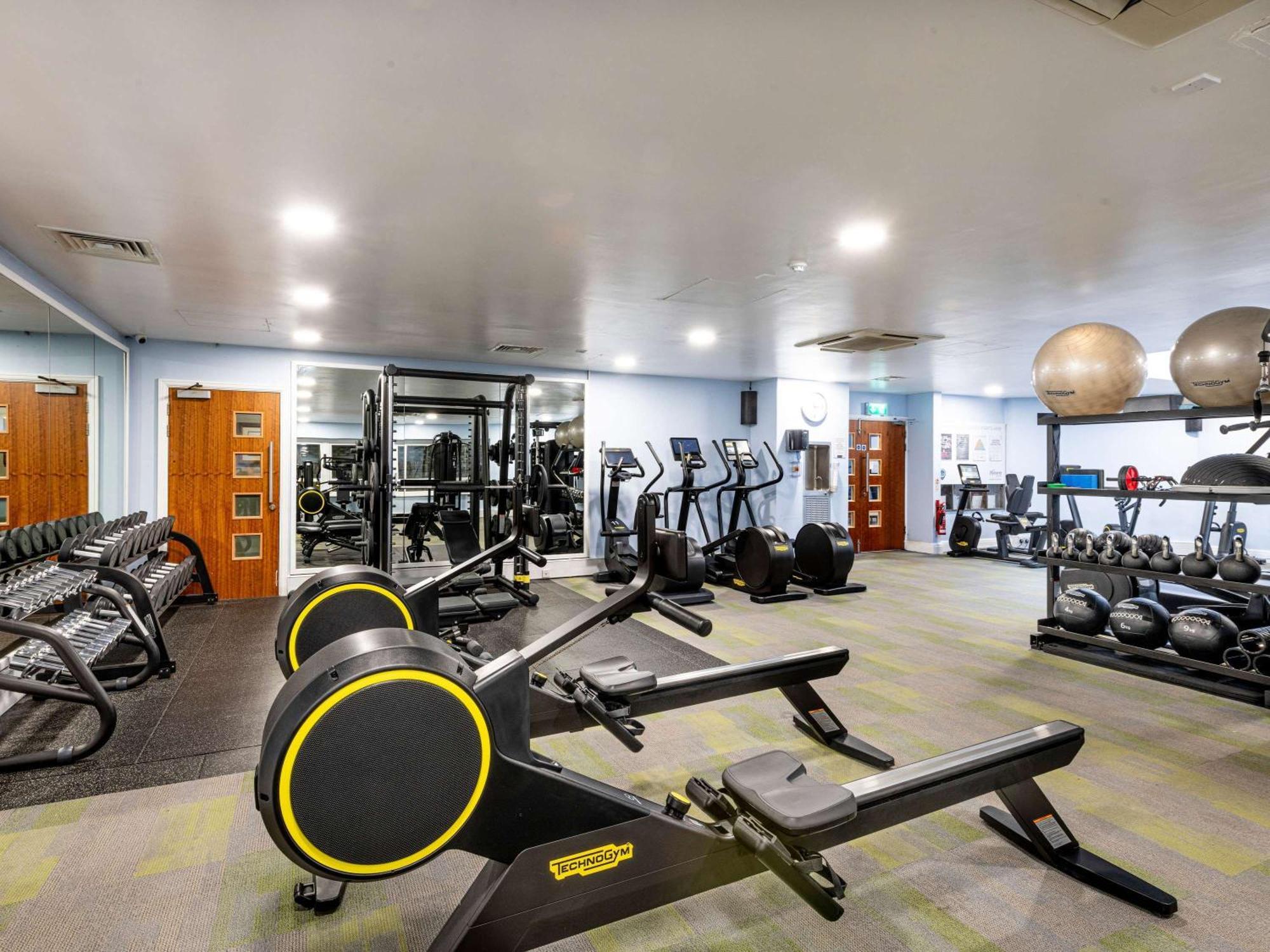 Mercure Manchester Norton Grange Hotel & Spa Rochdale Extérieur photo