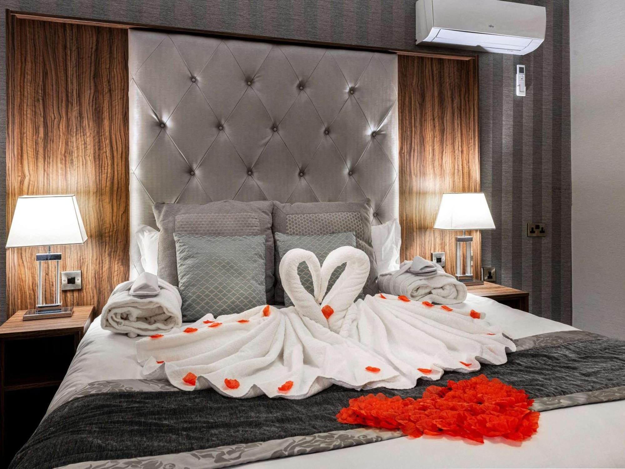 Mercure Manchester Norton Grange Hotel & Spa Rochdale Extérieur photo