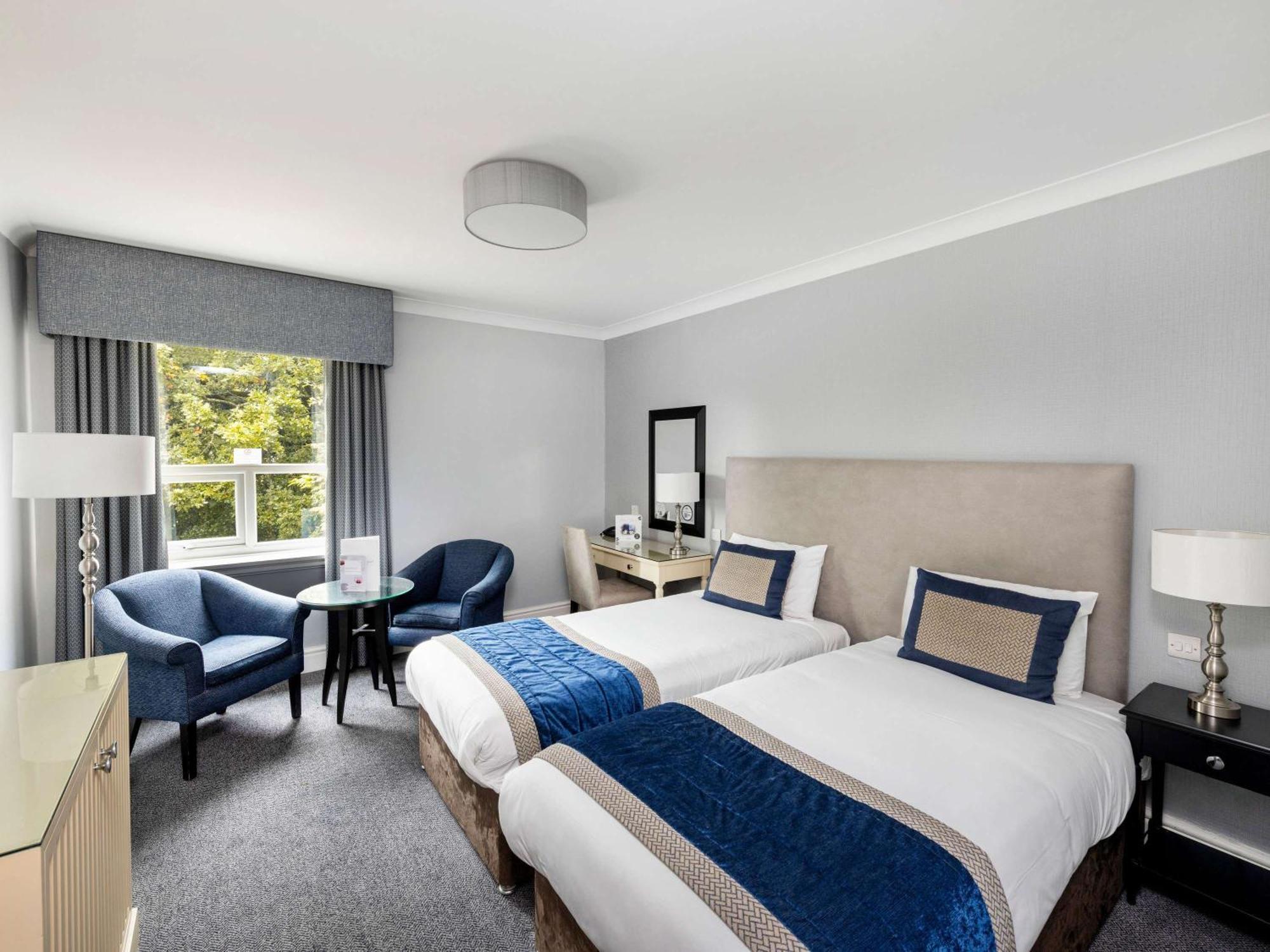Mercure Manchester Norton Grange Hotel & Spa Rochdale Extérieur photo