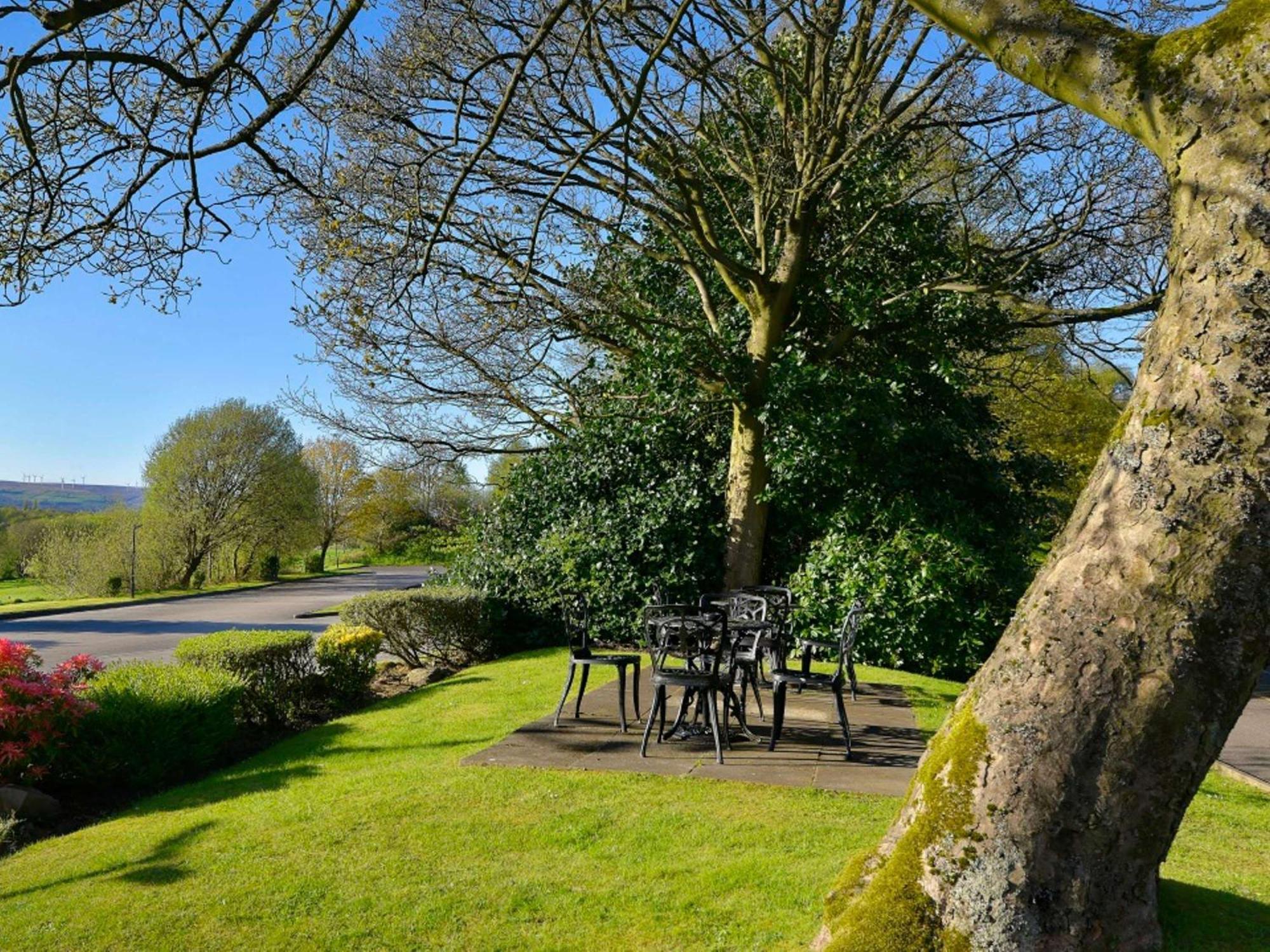 Mercure Manchester Norton Grange Hotel & Spa Rochdale Extérieur photo
